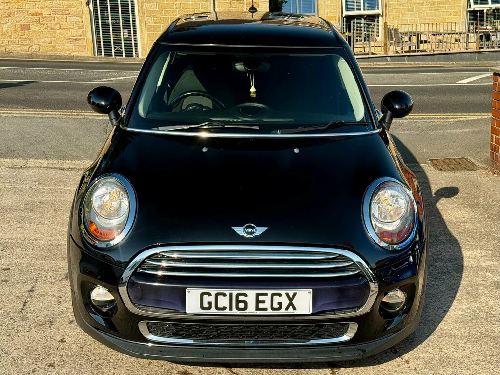 Mini Hatch 1.5 Cooper D Hatchback Euro 6 S Black