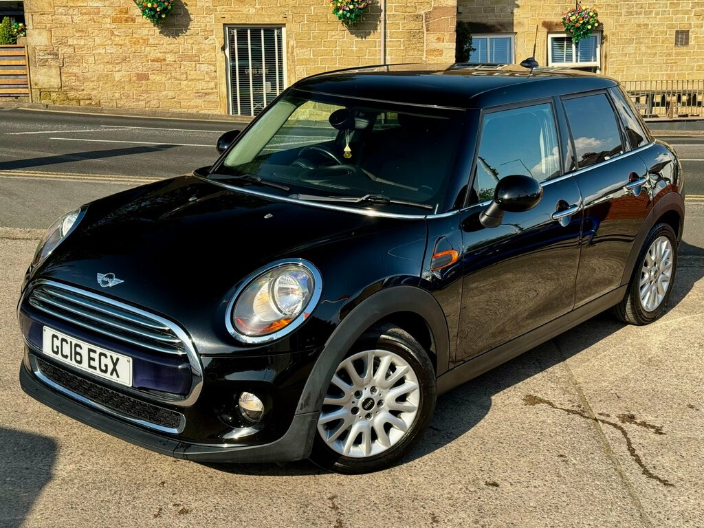 Mini Hatch 1.5 Cooper D Hatchback Euro 6 S GC16EGX Black #2