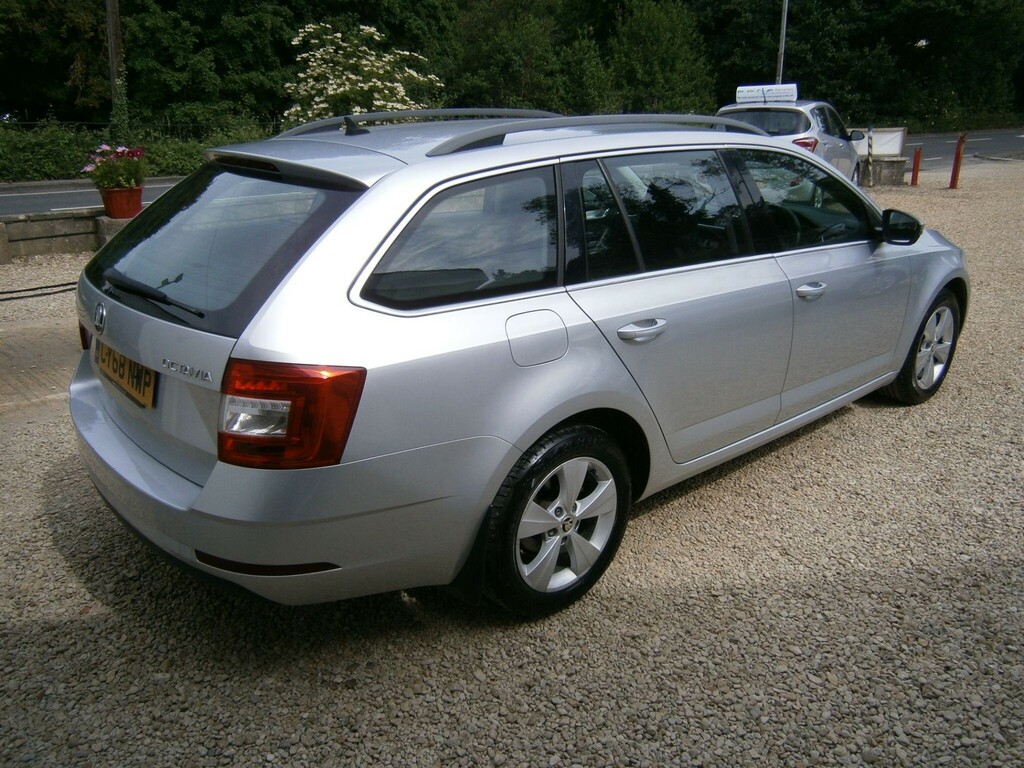 Skoda Octavia 1.6 Tdi Se Technology Euro 6 Ss CY68NWP Silver #3
