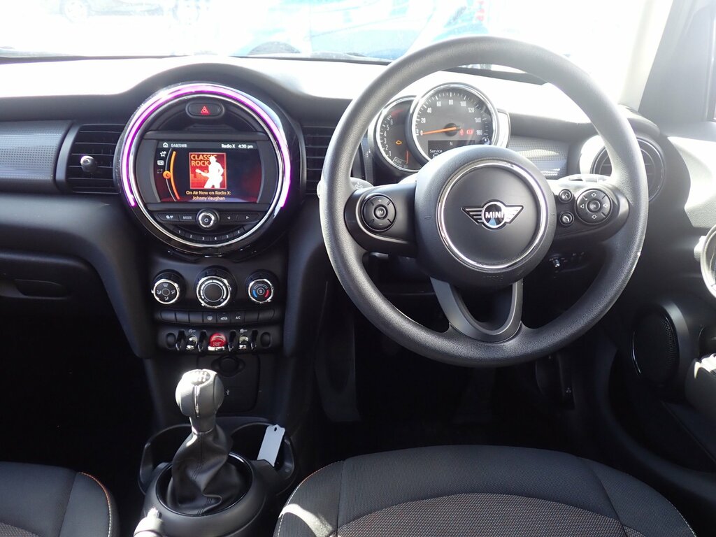Mini Hatch 1.5 Cooper Classic Hatchback Eur LV69GRU Grey #2