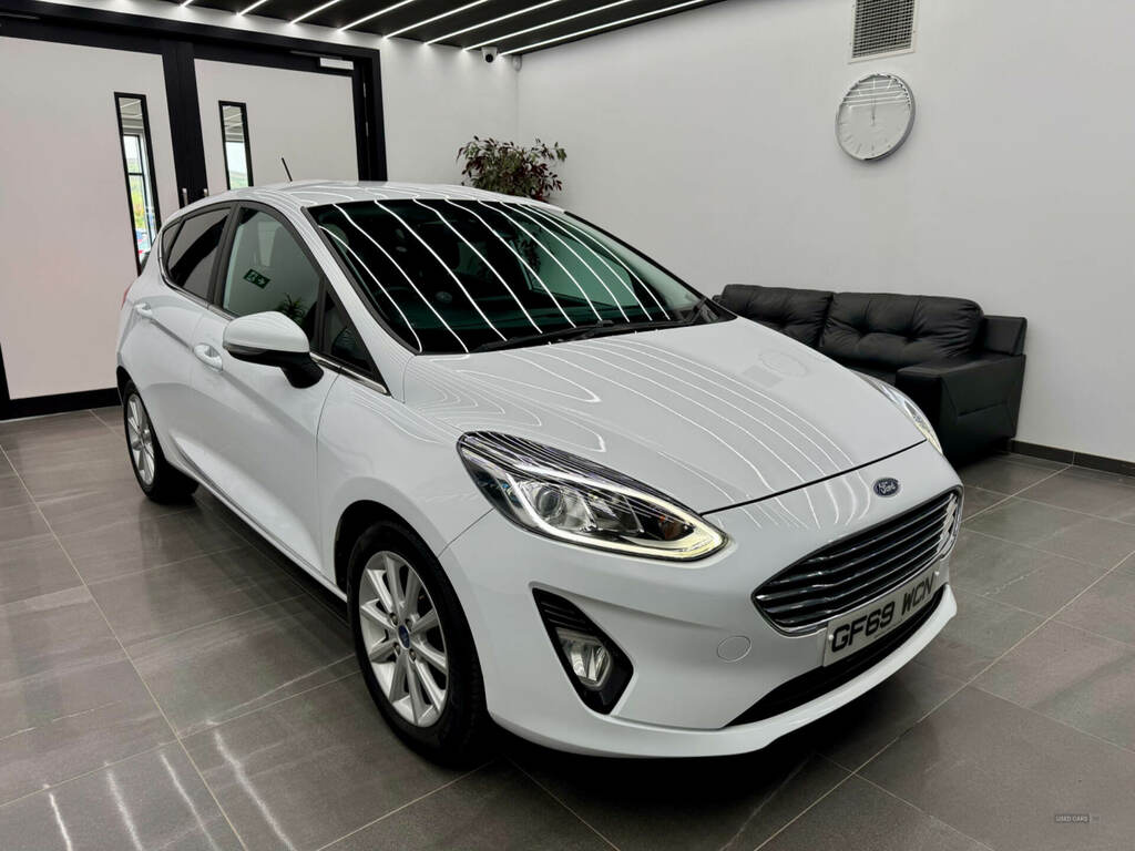 Ford Fiesta 1.5 Tdci Titanium GF69WCN White #2