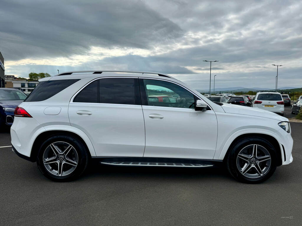 Mercedes-Benz GLE Class Gle 300D 4Matic Amg KN20ZFF White #2