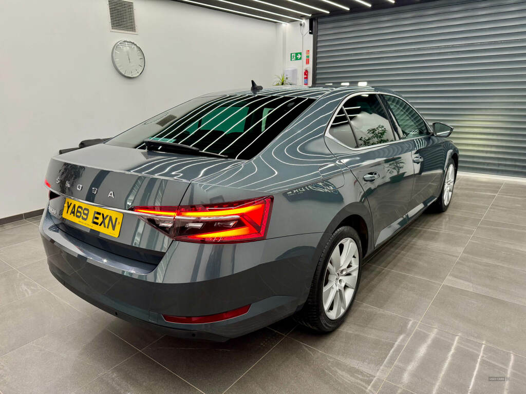 Skoda Superb 2.0 Tdi Cr 190 YA69EXN Grey #6