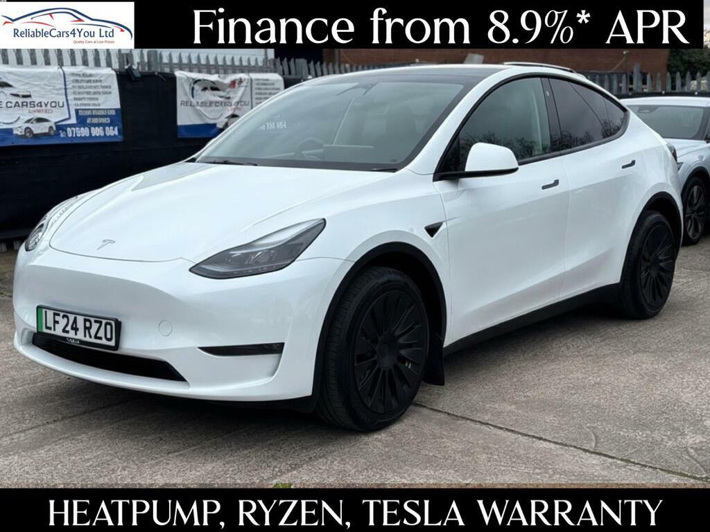 Tesla Model Y Dual Motor Long Range 4Wde White