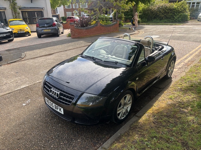 Audi TT Roadster 150 RE05BFK Black #3