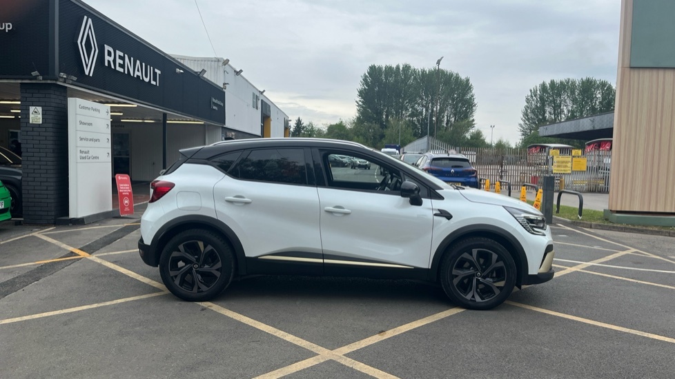 Renault Captur Captur 1.6 E-tech Full Hybrid 145 Engineered A CP23ZRN White #2