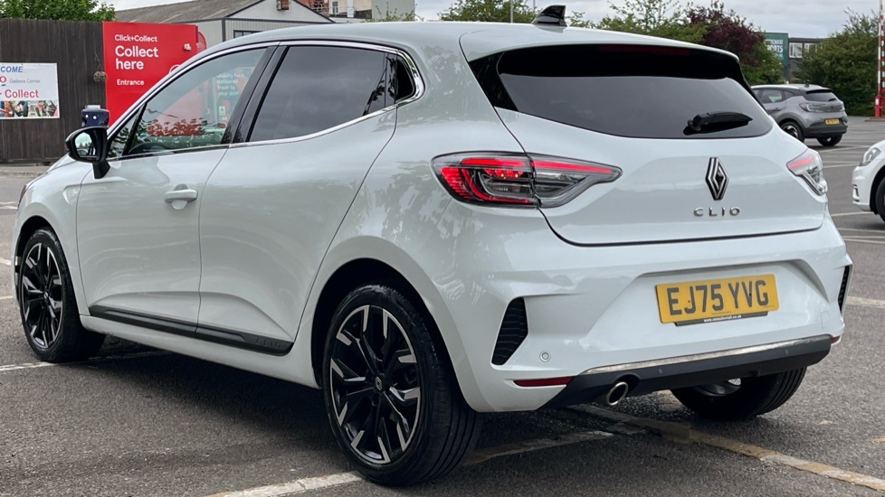 Renault Clio Clio Hatchback 1.0 Tce 90 Techno EJ75YVG White #3