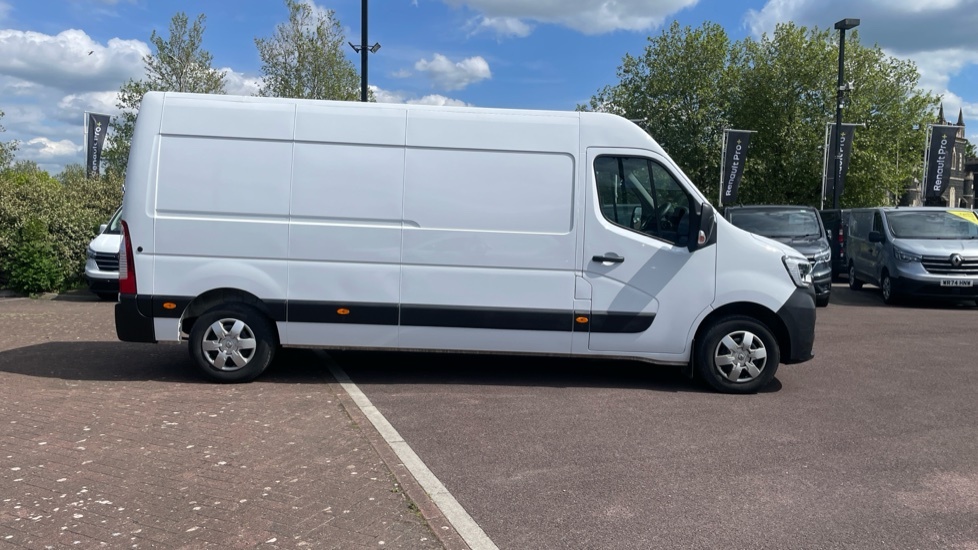 Renault Master Master Lm35dci 135 Business Medium Roof Van White #3