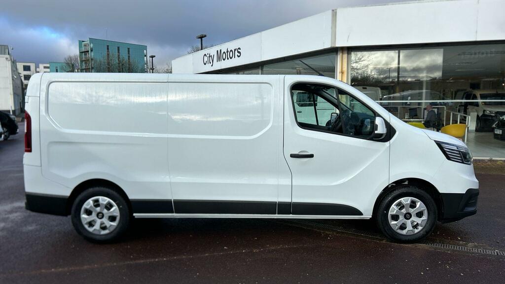 Renault Trafic Trafic Ll30 Blue Dci 150 Advance Van Edc WR26SKZ White #2