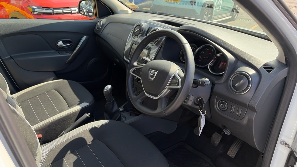 Dacia Sandero Stepway Dacia Sandero Stepway 0.9 Tce Comfort WP69FOD White #5