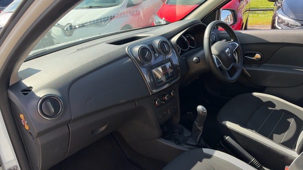 Dacia Sandero Stepway Dacia Sandero Stepway 0.9 Tce Comfort WP69FOD White #6