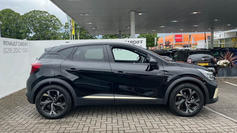 Renault Captur Renault Captur 1.6 E-tech Hybrid 145 Engineered CF24EUB Black #2