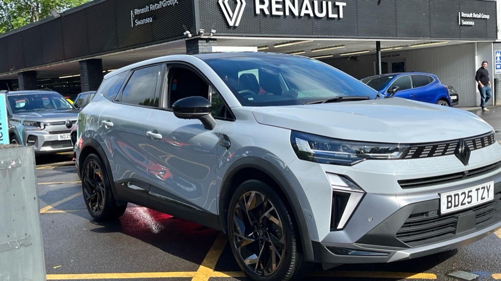 Renault Symbioz Renault Symbioz 1.6 E-tech Fhev 145 Iconic Esprit Grey