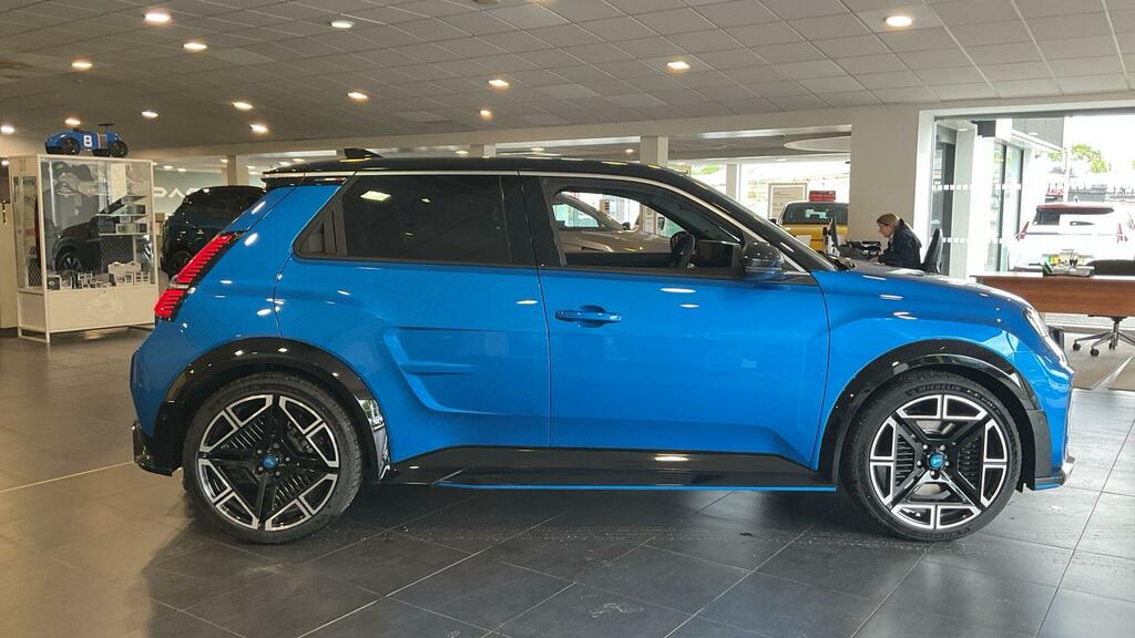 Alpine A290 52Kwh Gt Hatchback 180 Ps  #2