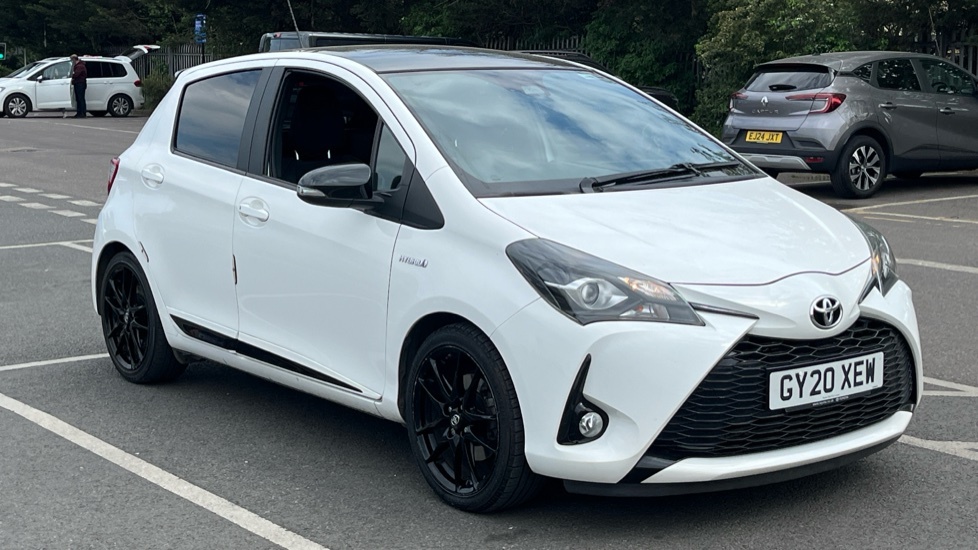 Toyota Yaris Toyota Yaris 1.5 Hybrid Gr-sport Cvt White