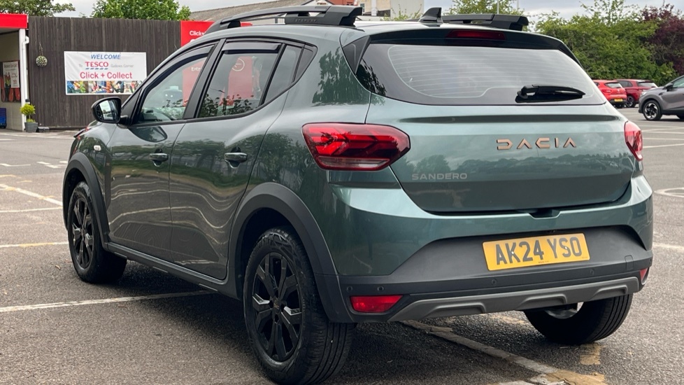 Dacia Sandero Stepway Dacia Sandero Stepway 1.0 Tce Extreme Cvt AK24YSO Green #3