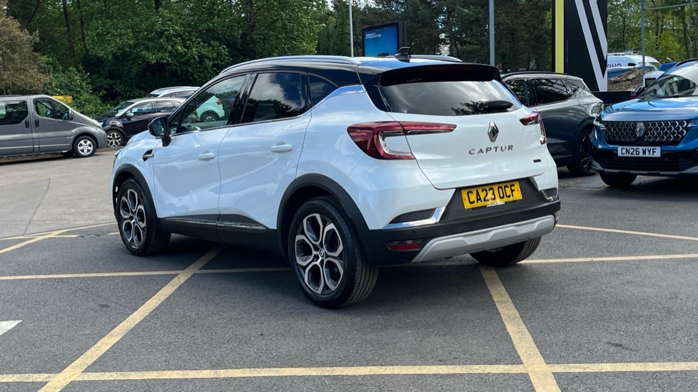 Renault Captur Renault Captur 1.6 E-tech Hybrid 145 Techno Au CA23OCF Black #3
