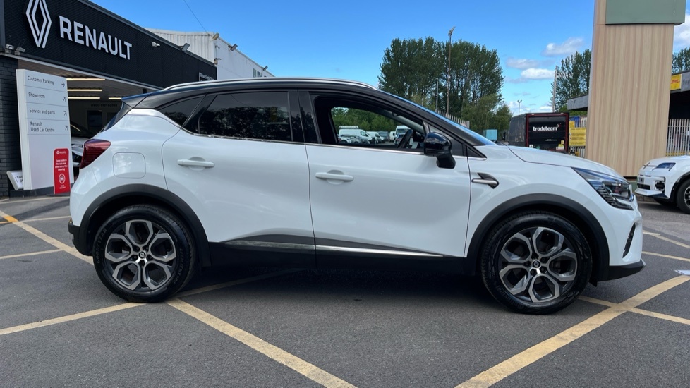 Renault Captur Renault Captur 1.6 E-tech Hybrid 145 Techno Au CA23OCF Black #2