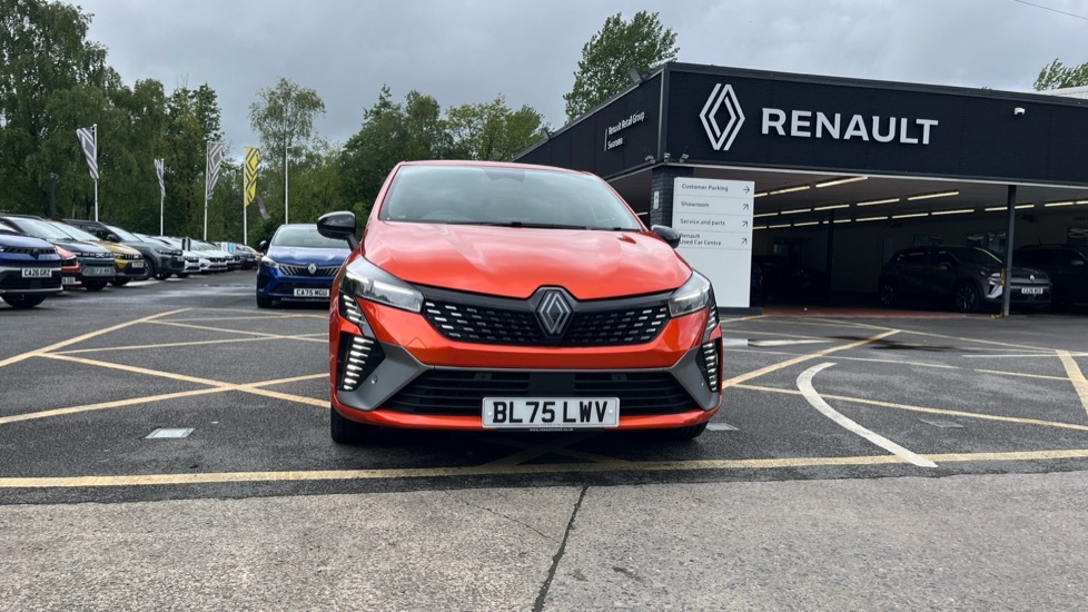 Renault Clio Renault Clio 1.6 E-tech Full Hybrid 145 Esprit Alp BL75LWV Orange #4