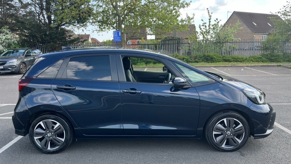 Honda Jazz Honda Jazz 1.5 I-mmd Hybrid Advance Ecvt AK74GMO Blue #2