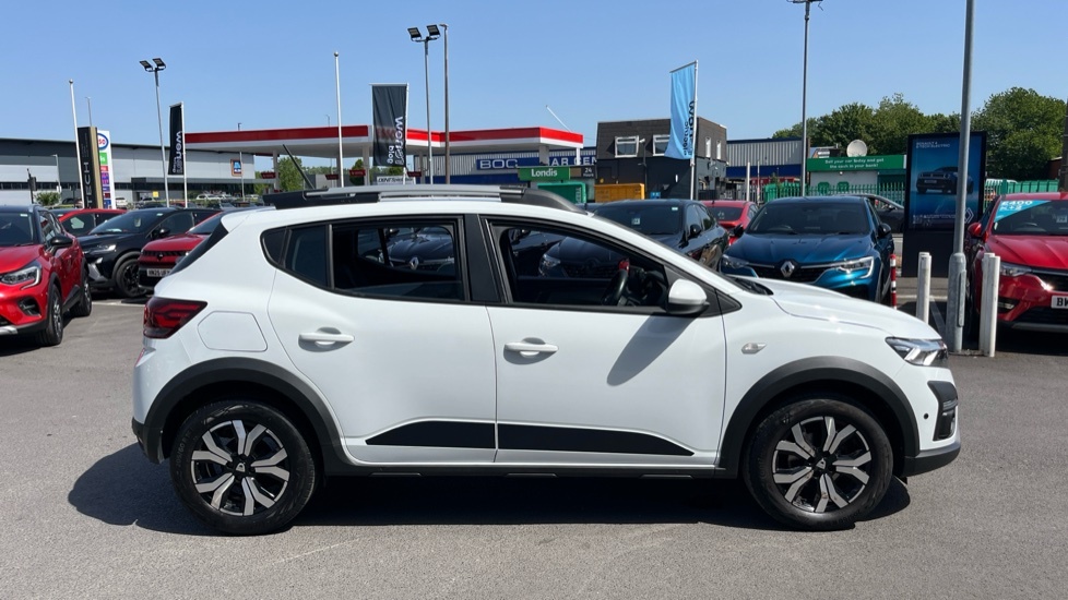 Dacia Sandero Stepway Dacia Sandero Stepway 1.0 Tce Prestige ML22HWN White #2