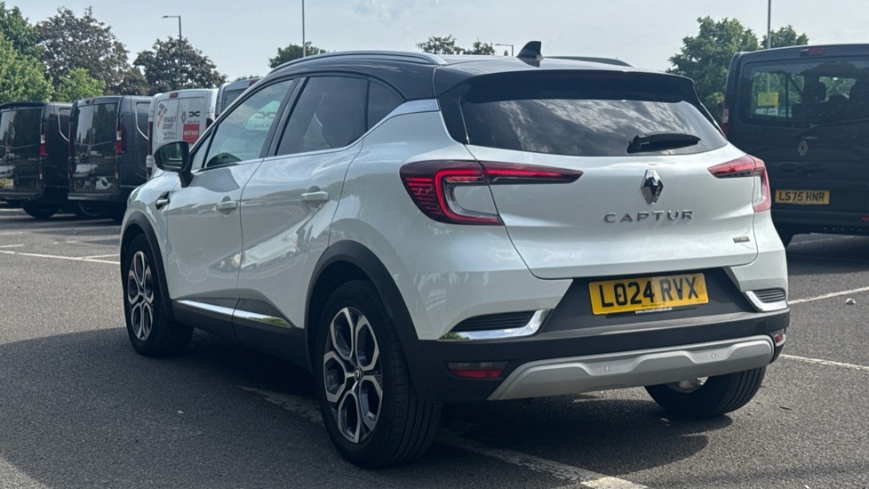 Renault Captur Renault Captur 1.6 E-tech Hybrid 145 Techno Au LO24RVX White #3