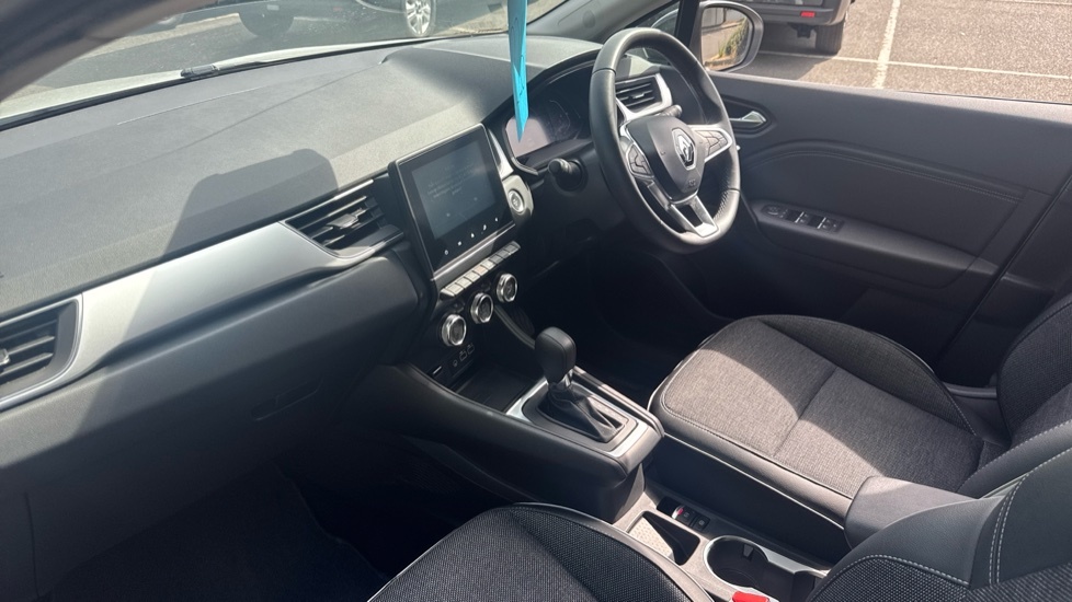 Renault Captur Renault Captur 1.6 E-tech Hybrid 145 Techno Au LO24RVX White #6