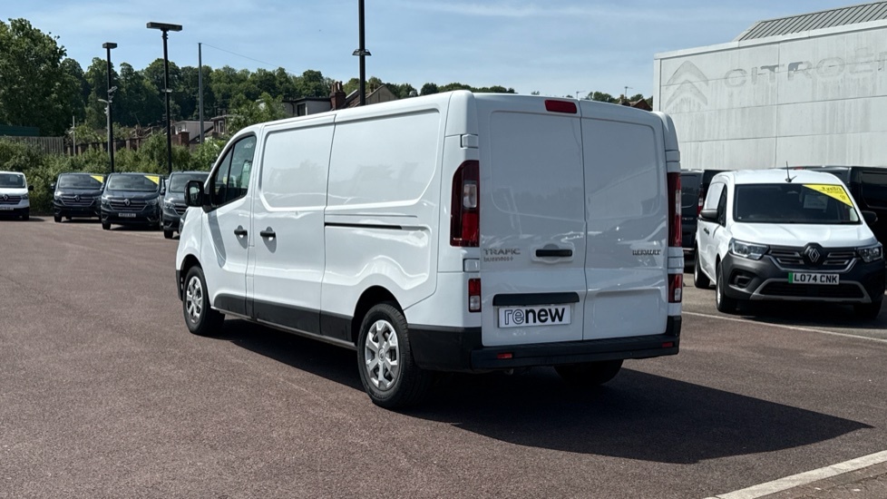 Renault Trafic Trafic Ll30 Blue Dci 150 Business Van Edc NL73WLD White #4