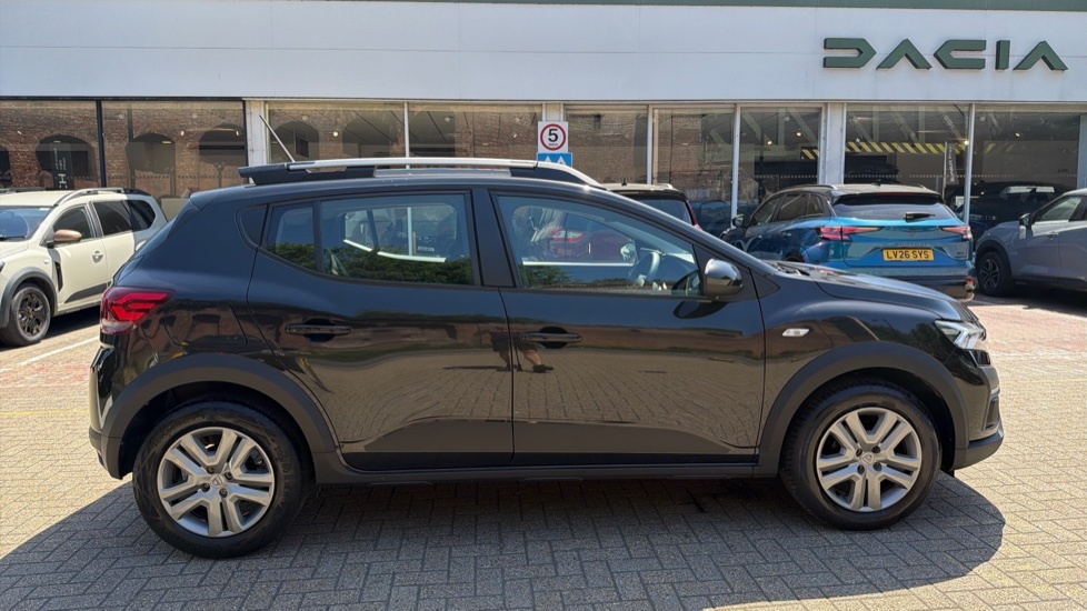 Dacia Sandero Stepway Dacia Sandero Stepway 1.0 Tce Comfort GX72XOL Black #2