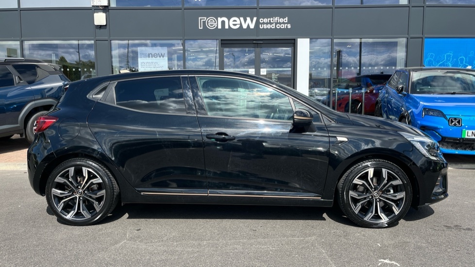 Renault Clio Renault Clio 1.6 E-tech Hybrid 140 Lutecia Se Black #2