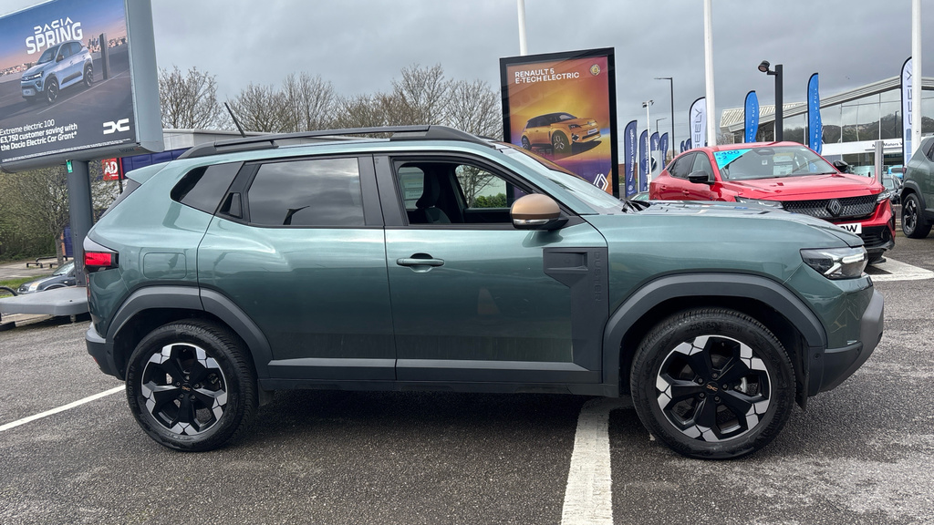 Dacia Duster Dacia Duster 1.2 Tce 130 Extreme 4X4 WO25LFT Green #2