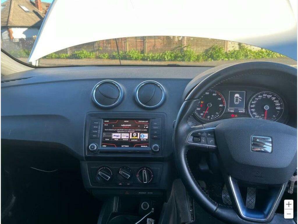 Seat Ibiza 1.2 Tsi Connect Euro 6  White #4