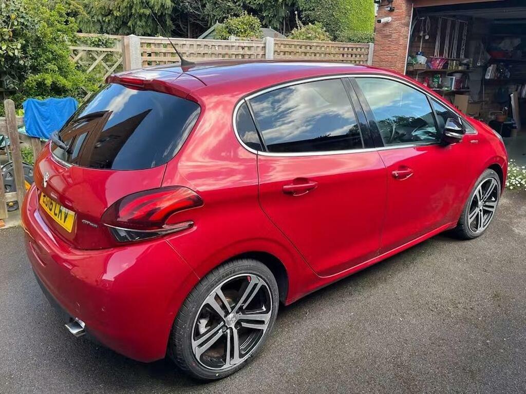 Peugeot 208 1.2 Puretech Gt Line Eat Euro 6 S S Red #2