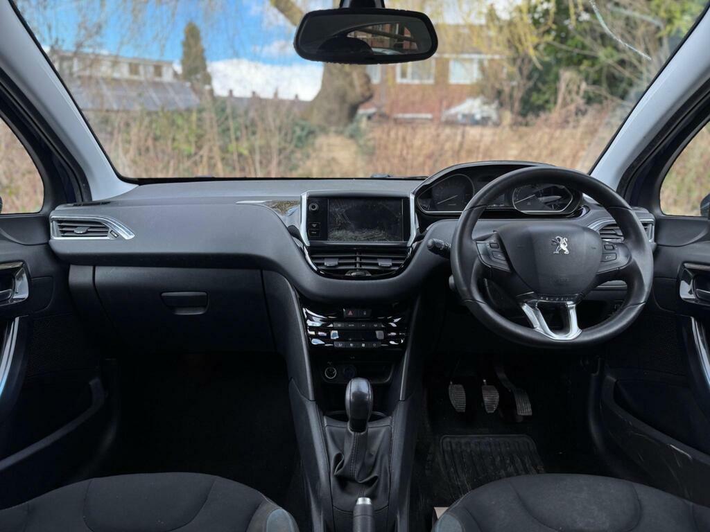 Peugeot 208 Hatchback 1.4 Vti Allure Euro 5 201212 Pink #17