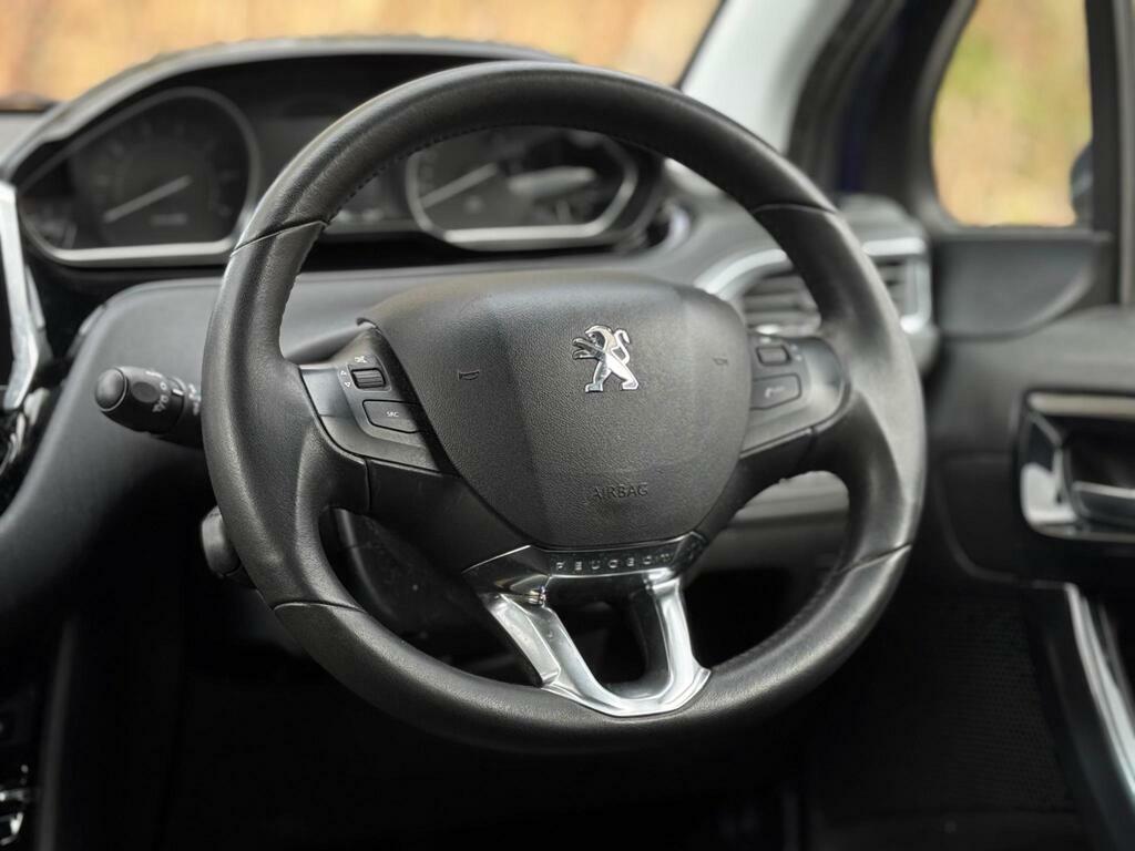 Peugeot 208 1.2 Vti Allure Euro 5 Blue #3
