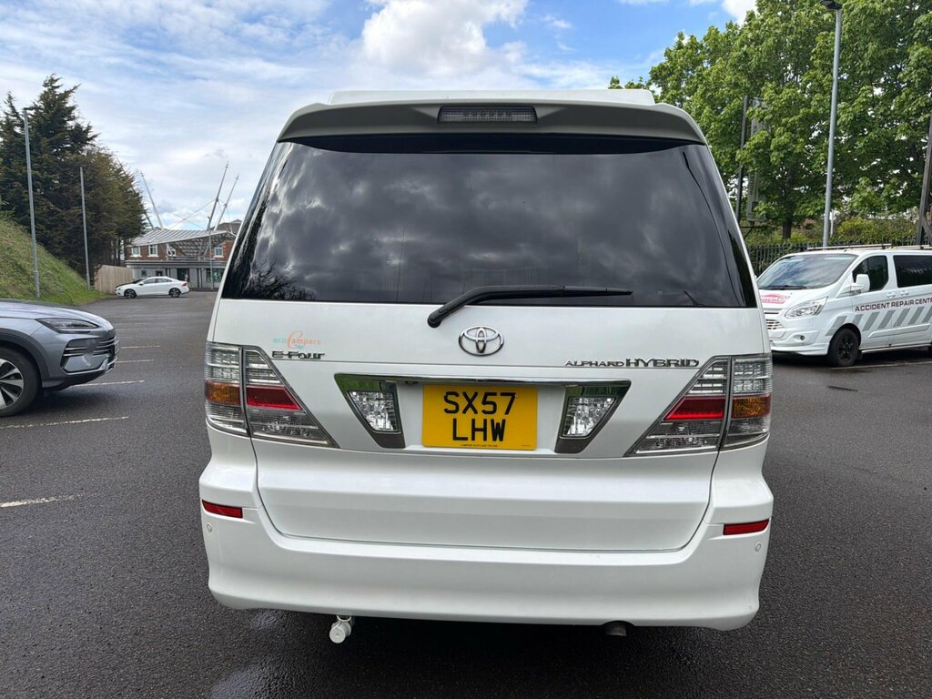 Toyota Alphard 2.4 White #7