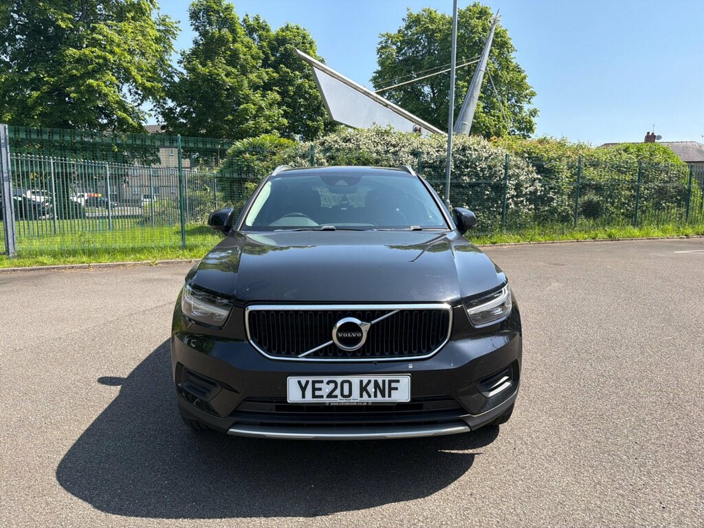 Volvo XC40 1.5 T3 Momentum Euro 6 Ss YE20KNF Black #2