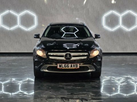 Mercedes-Benz GLA Class 2.1 Gla200d Sport WL66AVB Black #2