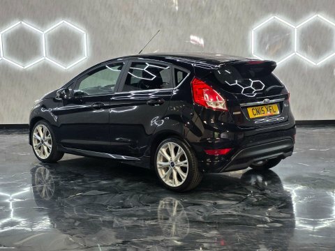 Ford Fiesta 1.0T Ecoboost Titanium CN15XFL  #4