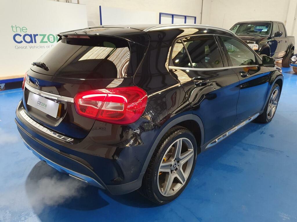Mercedes-Benz GLA Class Estate LV68CFD #3
