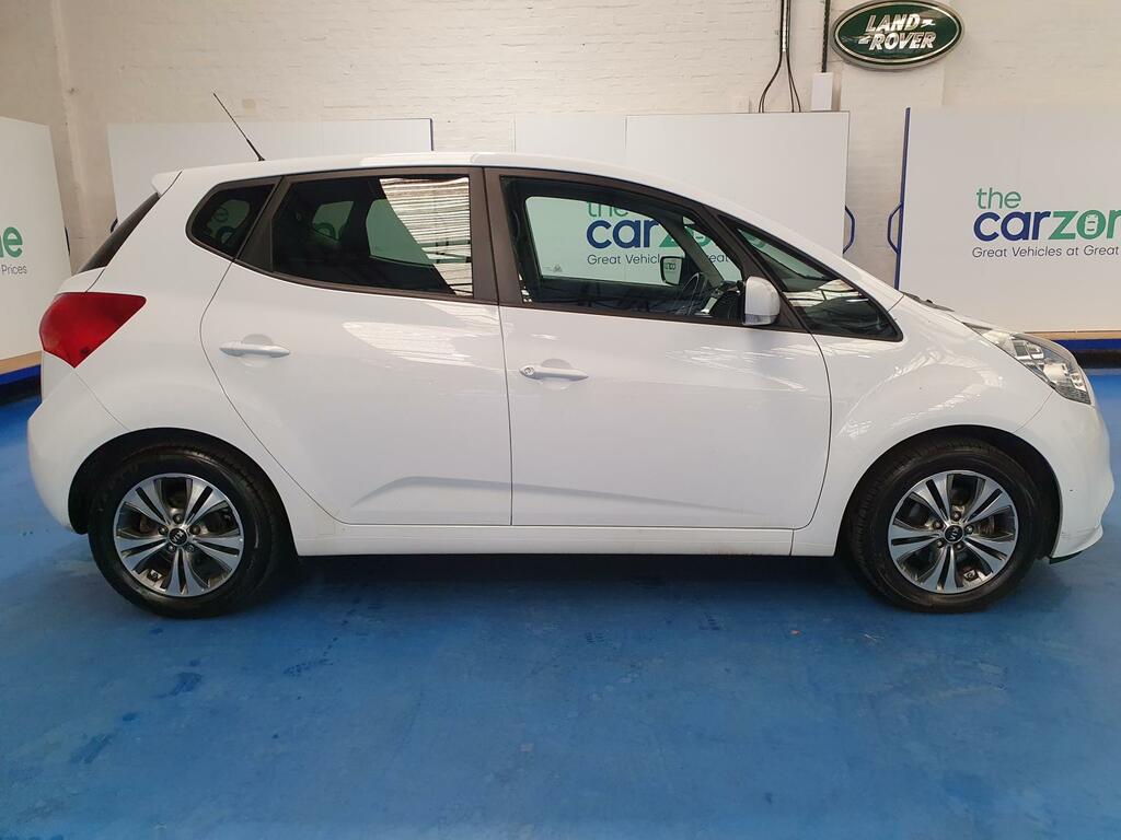 Kia Venga Hatchback DK16XNT  #2