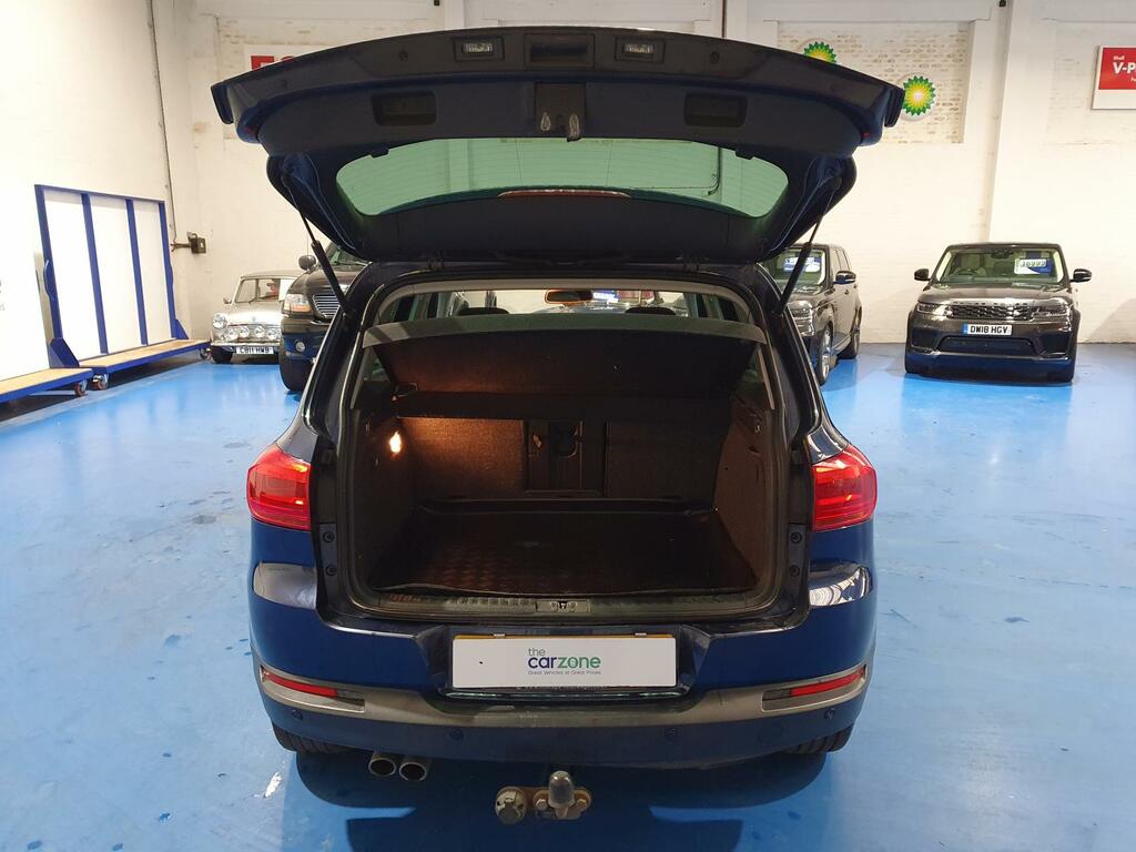 Volkswagen Tiguan Tiguan Se Tdi Bluemotion Technology 4Motion DG63VBF Blue #5