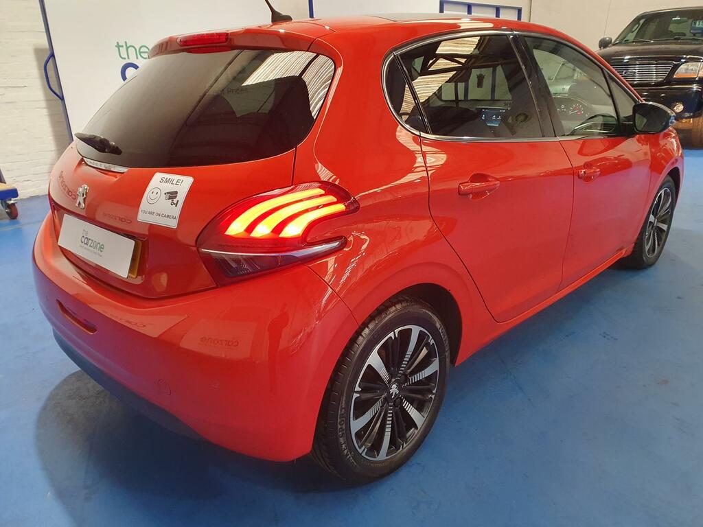 Peugeot 208 Hatchback KL18LNT  #3