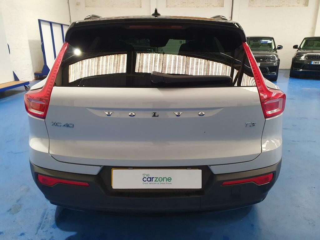 Volvo XC40 Estate SF22XRH #4