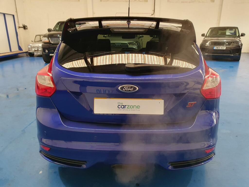 Ford Focus Hatchback LK63DNE #4