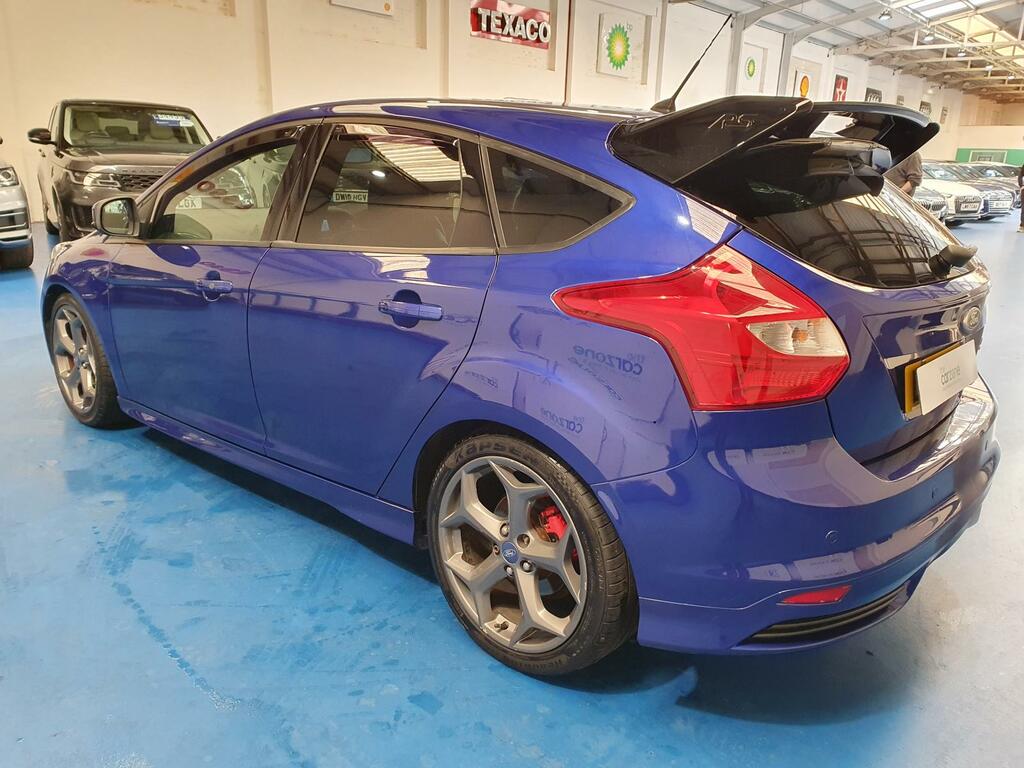 Ford Focus Hatchback LK63DNE #6