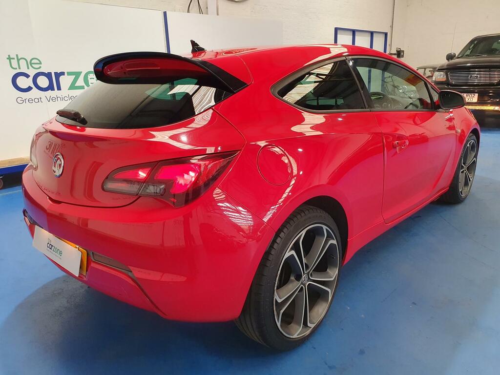Vauxhall Astra GTC Hatchback KU14UUK #3
