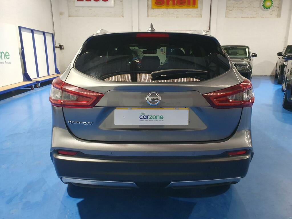 Nissan Qashqai Hatchback LO70EXB #4