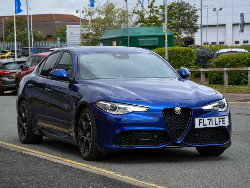 Alfa Romeo Giulia 2.0T Veloce Euro 6 Ss Blue