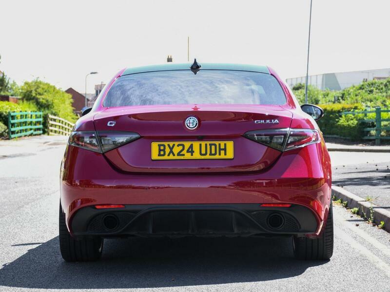 Alfa Romeo Giulia 2.0T Tributo Italiano Euro 6 Ss BX24UDH Red #6